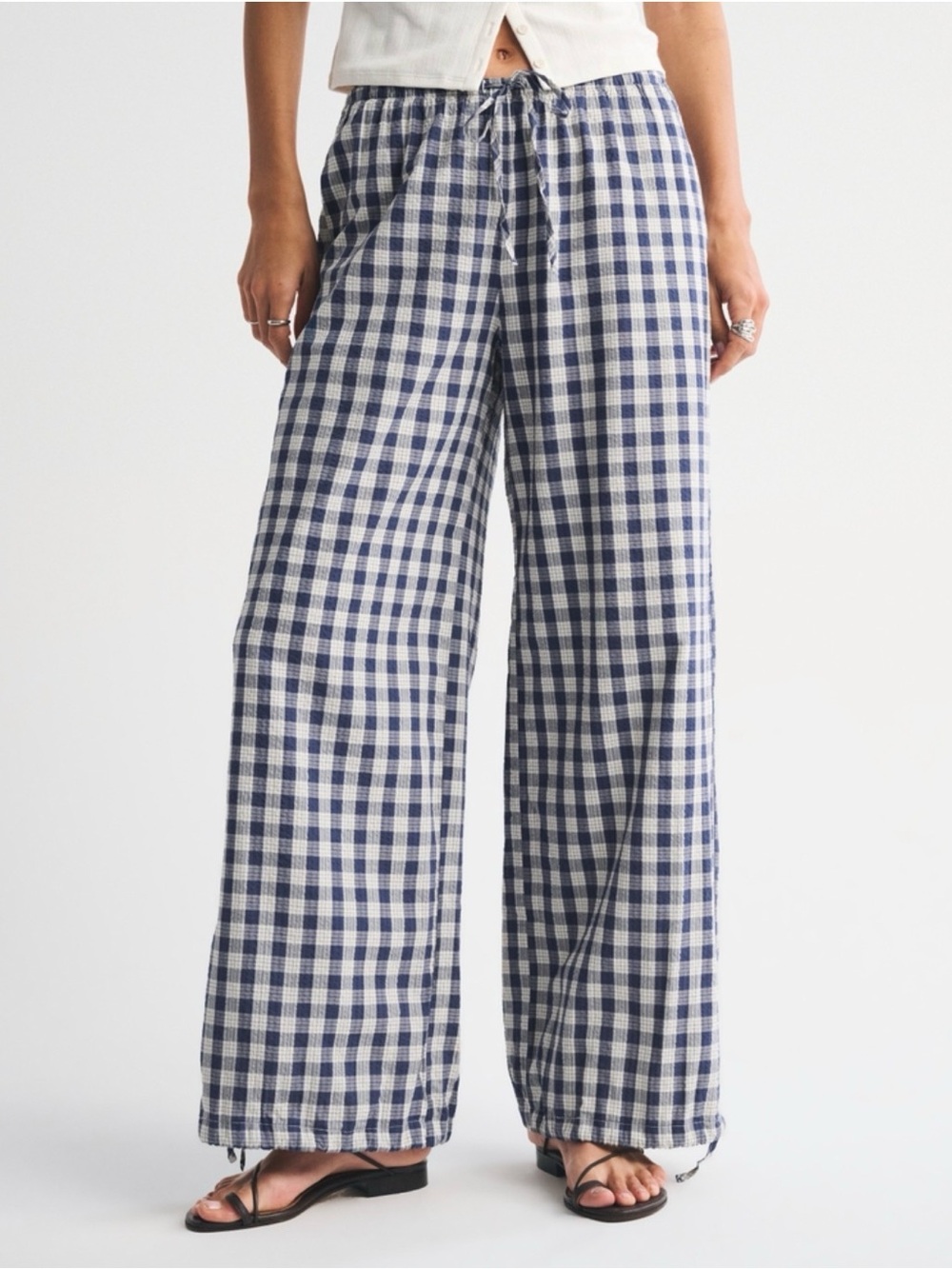 NWT Abercrombie & Fitch Convertible Seersucker Balloon Pull On Pant (S) - Picture 2 of 8